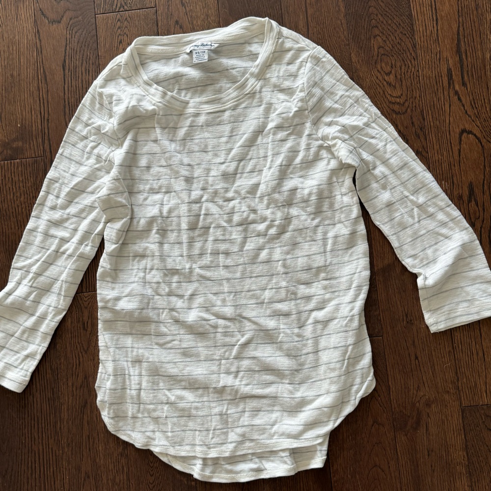 Tommy Bahama 3/4 length sleeve tee size xs
